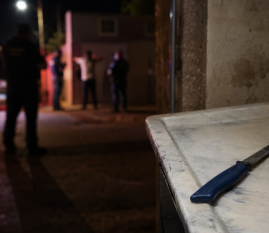 Homem é esfaqueado após sair de bar e suspeito acaba preso