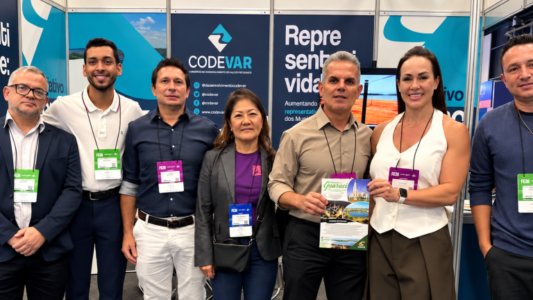 Guaraci leva turismo à feira do Sebrae para atrair negócios