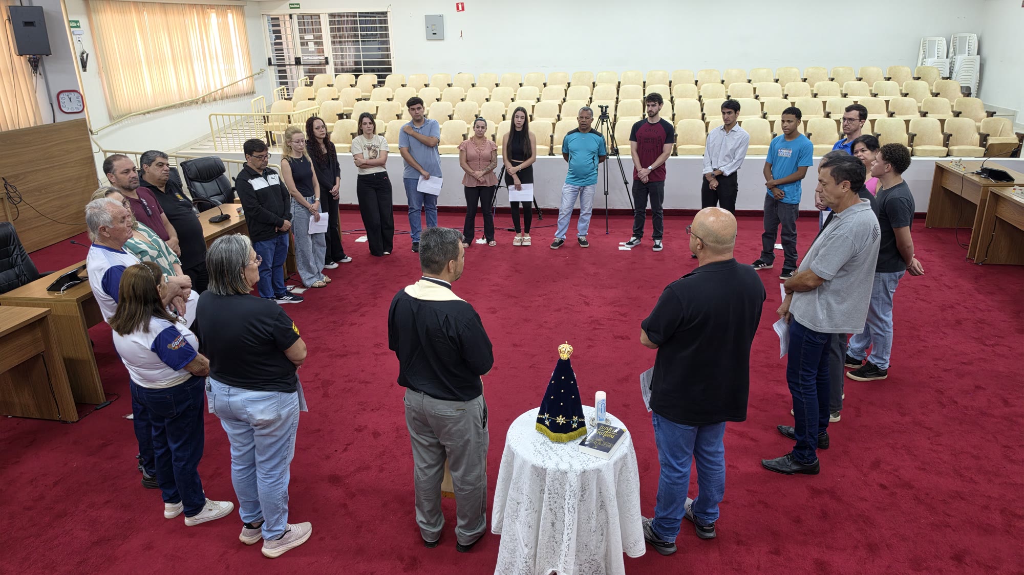 Visita da imagem de Nossa Senhora Aparecida à Câmara Municipal de Olímpia