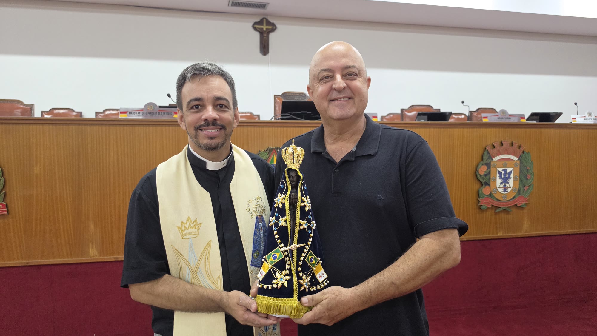 Visita da imagem de Nossa Senhora Aparecida à Câmara Municipal de Olímpia