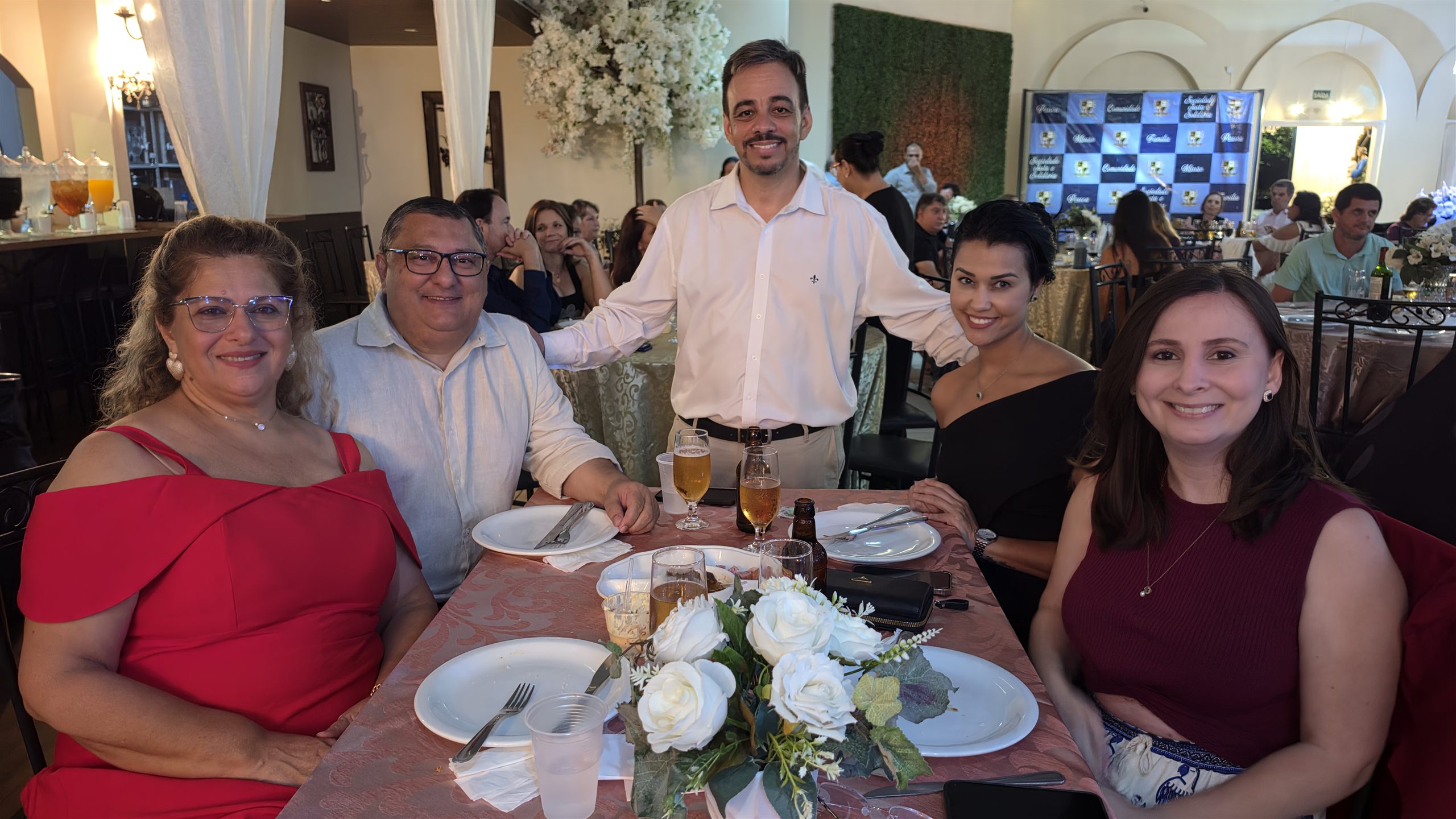 Jantar da Primavera da Paróquia São José, em Olímpia