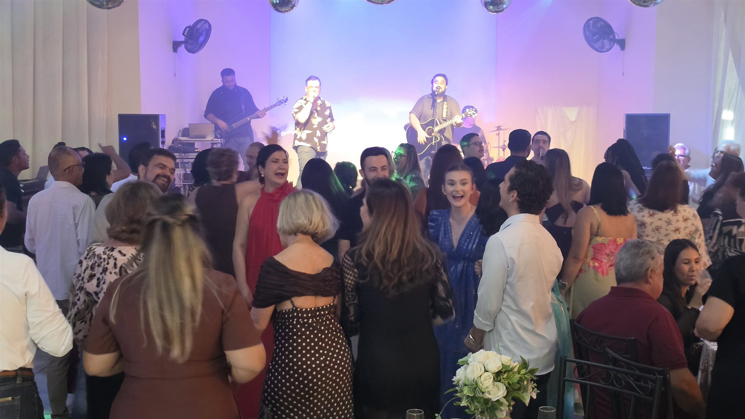 Jantar da Primavera da Paróquia São José, em Olímpia