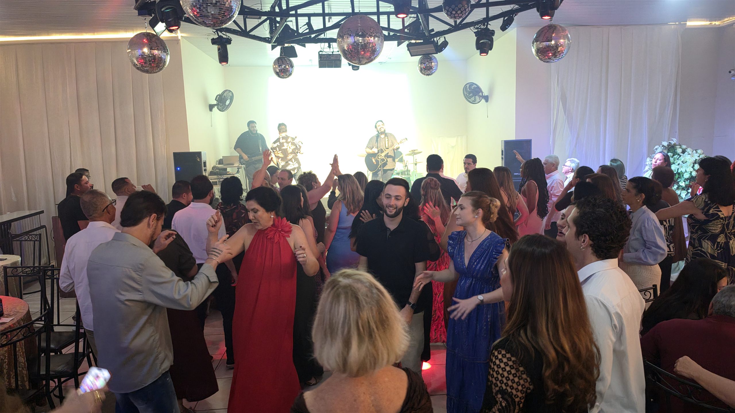 Jantar da Primavera da Paróquia São José, em Olímpia